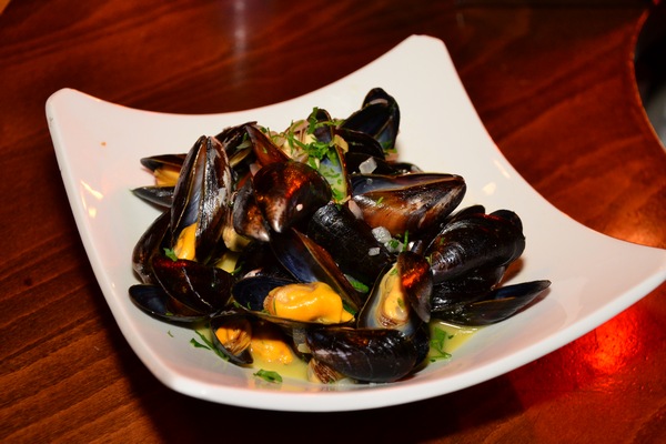 Moules Frites Night At Starlight